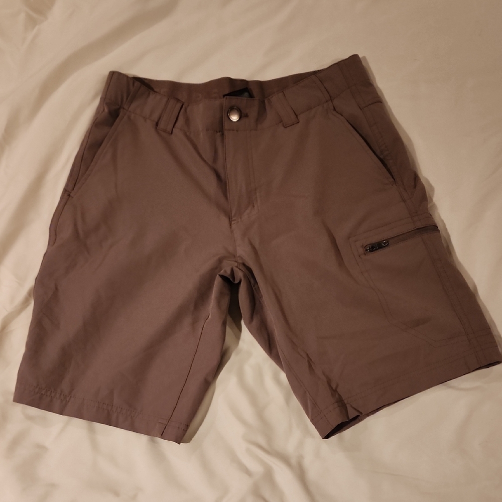 Men's Khaki Shorts. ZeroXposur. Size 30